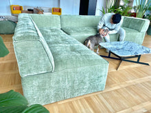 Load image into Gallery viewer, 23257 Couch