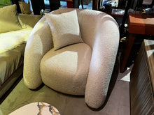 Load image into Gallery viewer, 23283 Accent Chair