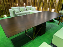 Load image into Gallery viewer, Timaru Table