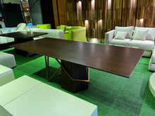 Load image into Gallery viewer, Timaru Table