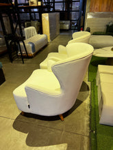 Load image into Gallery viewer, 2433 Accent Chair