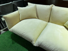 Load image into Gallery viewer, Mimo Couch
