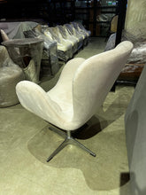 Load image into Gallery viewer, 22192 Accent Chair