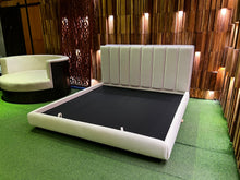 Load image into Gallery viewer, 23132 Bed Frame