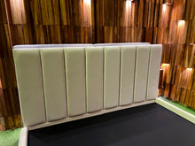 Load image into Gallery viewer, 23132 Bed Frame
