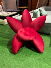 Load image into Gallery viewer, 24157 Star Accent Chair