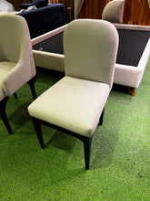 Load image into Gallery viewer, 2366 Chair