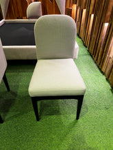 Load image into Gallery viewer, 2366 Chair