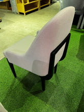 Load image into Gallery viewer, 2366 Chair