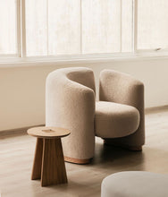 Load image into Gallery viewer, Wahou Accent Chair