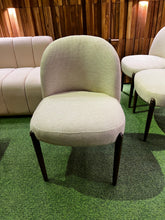 Load image into Gallery viewer, 23201 Chair