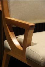 Load image into Gallery viewer, 2446 Chair