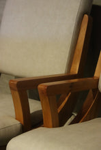 Load image into Gallery viewer, 2446 Chair