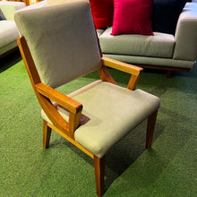 Load image into Gallery viewer, 2446 Chair