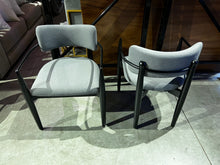 Load image into Gallery viewer, 2433 Chair