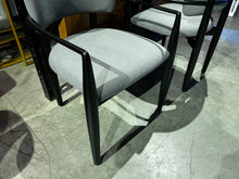 Load image into Gallery viewer, 2433 Chair