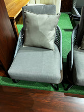 Load image into Gallery viewer, 23201 Chair