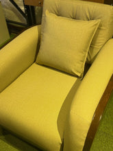 Load image into Gallery viewer, 2654 Accent Chair