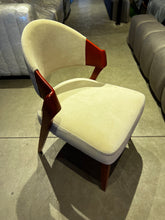 Load image into Gallery viewer, 2318 Chair