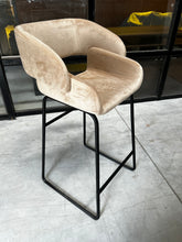 Load image into Gallery viewer, 22148 Bar Chair
