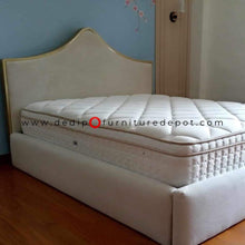 Load image into Gallery viewer, 2454 Bedframe