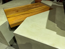 Load image into Gallery viewer, Box-it Coffee Table