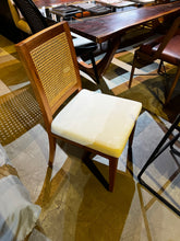 Load image into Gallery viewer, 23279 Chair