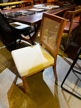 Load image into Gallery viewer, 23279 Chair