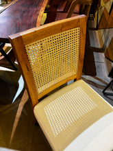 Load image into Gallery viewer, 23279 Chair