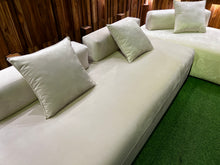Load image into Gallery viewer, 22192 Couch