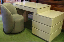 Load image into Gallery viewer, 25123 Vanity Chair