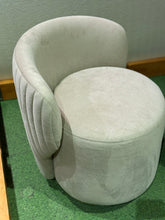 Load image into Gallery viewer, 25116 Accent Chair