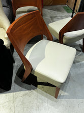 Load image into Gallery viewer, 23192 Chair