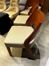 Load image into Gallery viewer, 23192 Chair