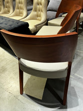 Load image into Gallery viewer, 23192 Chair