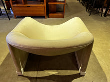 Load image into Gallery viewer, 2380 Accent Chair