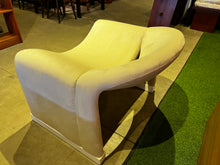 Load image into Gallery viewer, 2380 Accent Chair