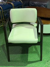 Load image into Gallery viewer, 25163 Chair