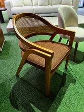 Load image into Gallery viewer, 2410 Chair