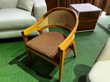 Load image into Gallery viewer, 2410 Chair