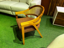 Load image into Gallery viewer, 2410 Chair