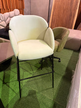 Load image into Gallery viewer, 25162D Bar Chair