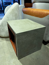 Load image into Gallery viewer, Zohra Side Table