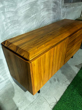 Load image into Gallery viewer, 23259 Console A