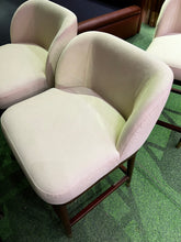 Load image into Gallery viewer, 22149 Bar Chair
