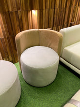 Load image into Gallery viewer, 23235 Accent Chair