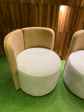 Load image into Gallery viewer, 23235 Accent Chair