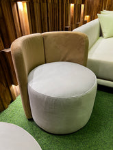 Load image into Gallery viewer, 23235 Accent Chair