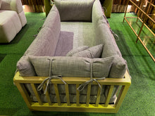 Load image into Gallery viewer, 23160 Day bed