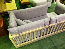 Load image into Gallery viewer, 23160 Day bed